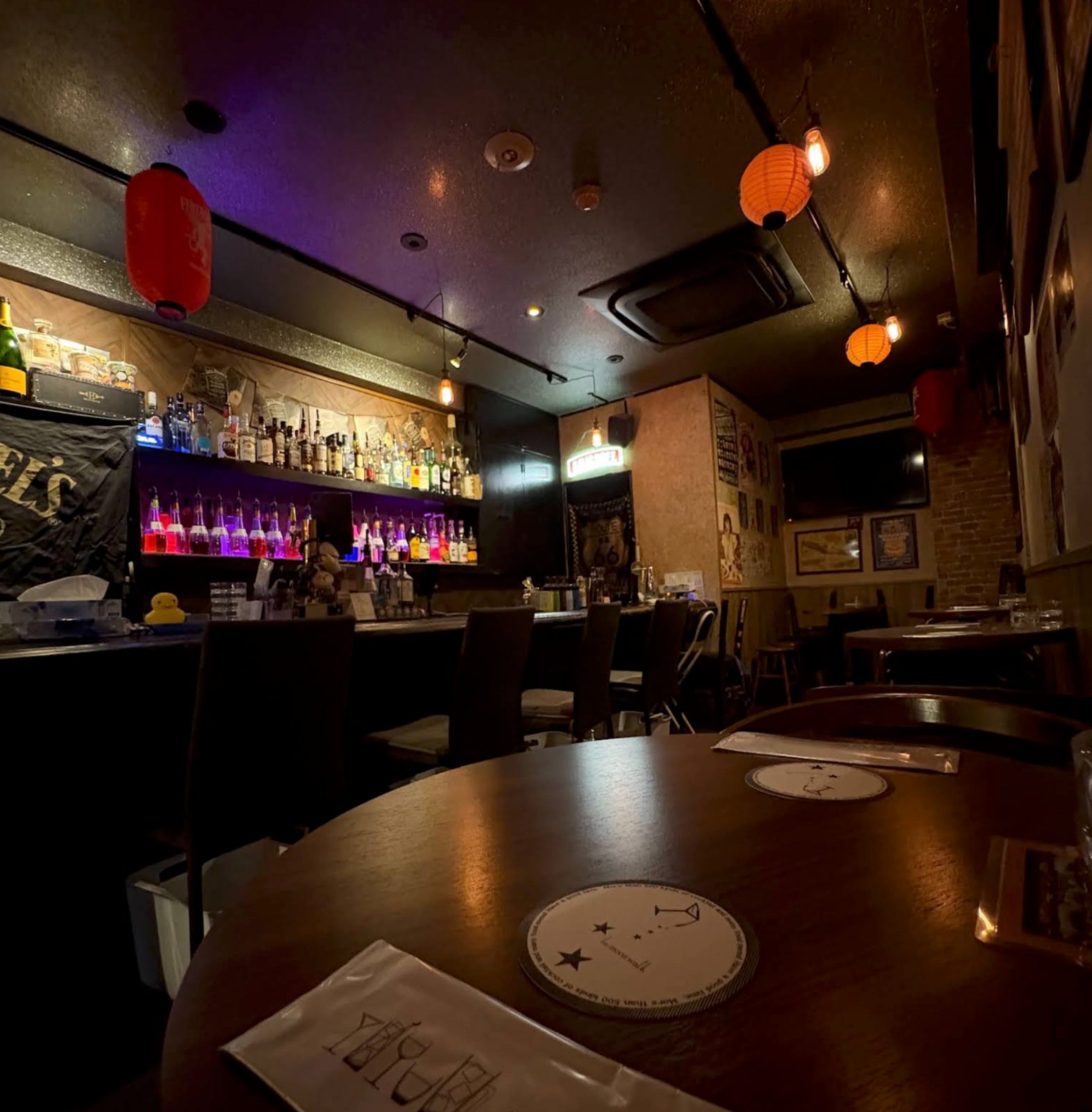 bar moon walk 中野北口店 店内写真